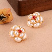 1 Pair Vintage Style French Style Flower Inlay Copper Rhinestones Pearl 18k Gold Plated Rose Gold Plated Ear Studs main image 4