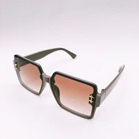 Vacation Solid Color Pc Resin Square Full Frame Women's Sunglasses main image 2