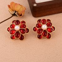 1 Pair Elegant Vintage Style French Style Flower Inlay Copper Glass Pearl 18k Gold Plated Ear Studs main image 6