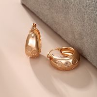 1 Pair Xuping Simple Style Geometric Solid Color Irregular Plating Alloy Copper Alloy 18k Gold Plated Earrings main image 10