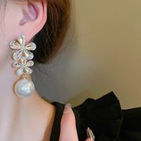 1 Pair Sweet Flower Inlay Alloy Artificial Pearls Rhinestones Drop Earrings main image 7