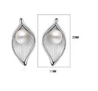 1 Pair Simple Style Leaf Plating Inlay Copper Pearl White Gold Plated Ear Studs main image 2