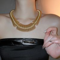Nordischer Stil Übertrieben Luxuriös Einfarbig Legierung Großhandel Halsband main image 1