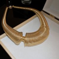 Nordischer Stil Übertrieben Luxuriös Einfarbig Legierung Großhandel Halsband sku image 1