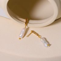 1 Pair Simple Style Geometric Freshwater Pearl Metal 18k Gold Plated Drop Earrings main image 5