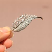 Simple Style Leaf Copper Plating Inlay Zircon Unisex Brooches main image 4