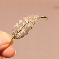 Simple Style Leaf Copper Plating Inlay Zircon Unisex Brooches main image 2