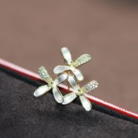 Lady Flower Copper Plant Flowers Plating Inlay Zircon Women's Brooches main image 3