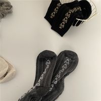Women's Retro Pastoral Bow Knot Cotton Printing Crew Socks A Pair main image 5