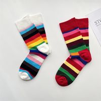 Unisexe Rétro Arc-en-ciel Coton Crew Socks Une Paire main image 4