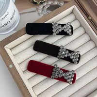 Women's Retro Bow Knot Velvet Material 80% Polyester 20% Spandex M: About 0.463kg Inlay Rhinestones Hair Clip main image 1