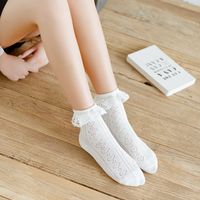 Women's Japanese Style Sweet Solid Color Cotton Crew Socks A Pair main image 3