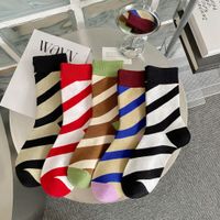 Femmes Vêtement De Rue Bloc De Couleur Coton Crew Socks Une Paire main image 1