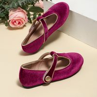 Girl's Vintage Style Solid Color Point Toe Flats main image 2