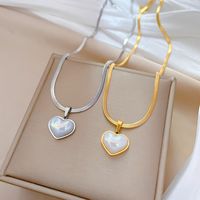 Simple Style Classic Style Heart Shape Titanium Steel Inlay Shell Pendant Necklace main image 1