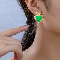 1 Pair Vintage Style Heart Shape Crown Enamel Plating Alloy 14k Gold Plated Ear Studs main image 4