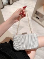 Women's Flannel Solid Color Elegant Vintage Style Beading Square Buckle Handbag Evening Bag main image 8