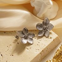 1 Pair Lady Flower Plating Stainless Steel Titanium Steel 18k Gold Plated Ear Studs main image 6