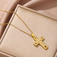 Simple Style Cross Copper Plating Inlay Zircon 18k Gold Plated Pendant Necklace sku image 3