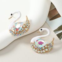 1 Paire Style Simple Brillant Cygne Placage Incruster Alliage Strass Plaqué Or Boucles D'oreilles main image 8