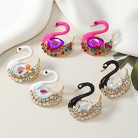 1 Paire Style Simple Brillant Cygne Placage Incruster Alliage Strass Plaqué Or Boucles D'oreilles main image 1