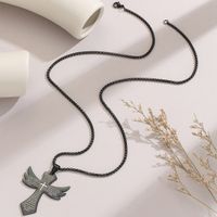 Casual Punk Cross Wings Stainless Steel Men's Pendant Necklace main image 1