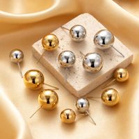 1 Pair Fashion Simple Style Geometric Round Stainless Steel 18k Gold Plated Ear Studs main image 1