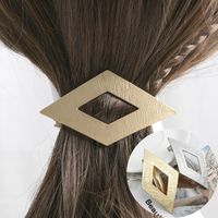 Frau Einfacher Stil Quadrat Metall Überzug Haarklammer main image 1