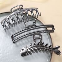 Women's Simple Style Geometric Metal Plating Hair Claws main image 1