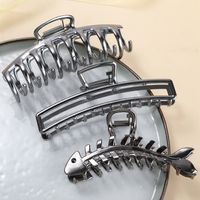 Women's Simple Style Geometric Metal Plating Hair Claws main image 6