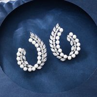 1 Pair Elegant Simple Style Solid Color Plating Inlay Copper Artificial Pearls Zircon White Gold Plated Ear Studs main image 1