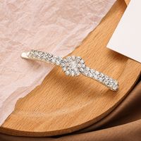 Mujeres Dulce Color Sólido Plata Tailandesa Embutido Diamantes De Imitación Pinza Para El Cabello sku image 1