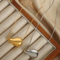 Lässig Einfacher Stil Pendeln Wassertropfen Titan Stahl Überzug 18 Karat Vergoldet Halskette main image 5