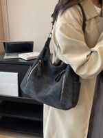 Women's Pu Leather Solid Color Basic Classic Style Sewing Thread Square Zipper Tote Bag main image 1