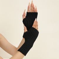 Women's Simple Style Classic Style Solid Color Gloves 1 Pair main image 1