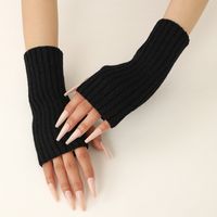 Women's Simple Style Classic Style Solid Color Gloves 1 Pair main image 2