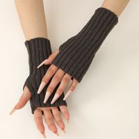 Women's Simple Style Classic Style Solid Color Gloves 1 Pair main image 3