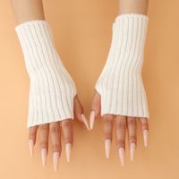 Women's Simple Style Classic Style Solid Color Gloves 1 Pair main image 6