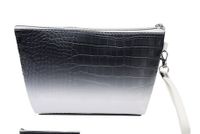 Women's Pu Leather Gradient Color Crocodile Vintage Style Shell Zipper Cosmetic Bag Wash Bag sku image 3
