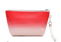Women's Pu Leather Gradient Color Crocodile Vintage Style Shell Zipper Cosmetic Bag Wash Bag sku image 4
