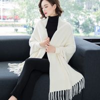 Women's Elegant Solid Color Knit Tassel Shawl main image 4