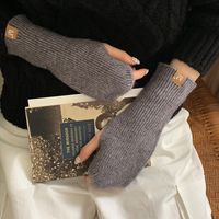 Women's Simple Style Classic Style Solid Color Gloves 1 Pair main image 4