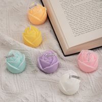 Simple Style Flower Paraffin Scented Candle main image 1