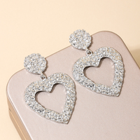 1 Piece Elegant Exaggerated Geometric Heart Shape Pleated Alloy Drop Earrings main image 10