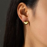 1 Pair Simple Style Heart Shape Plating 304 Stainless Steel 18K Gold Plated Ear Studs main image 4