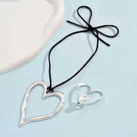 Retro Exaggerated Heart Shape Alloy Plating Silver Plated Women's Rings Necklace sku image 2
