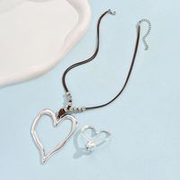 Retro Exaggerated Heart Shape Alloy Plating Silver Plated Women's Rings Necklace sku image 4