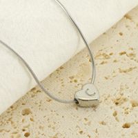 Rostfreier Stahl Einfacher Stil Polieren Brief Herzform Halskette Mit Anhänger main image 5