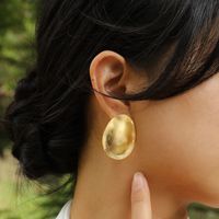 1 Par Estilo Simple Oval Enchapado Metal Acero Inoxidable 201 Chapado En Oro Pendientes main image 6