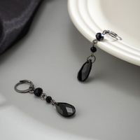 1 Pair Vintage Style Simple Style Round Water Droplets Beaded Crystal Drop Earrings main image 4